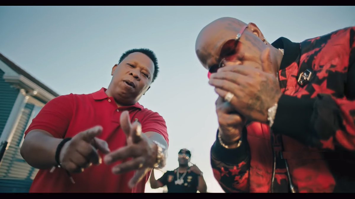 OnSMASH's tweet photo. The Big Tymers aka @BIRDMAN5STAR & @manniefresh hit the streets of New Orleans for their new #DesignerCasket music video
👉 https://t.co/vyZeBKPszJ https://t.co/NEUDZMO27a