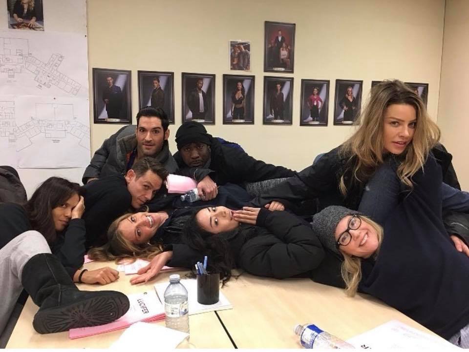 RthCindy's tweet photo. Why cancel a series so great? It is so unfair! 😭😭 Fans unite to support @tomellis17 and the series continues! We love you Luci ❤️ #SaveLucifer #SaveLucifier #LuciFans #lucifer #luciferseason4 #LUCIFERONNETFLIX https://t.co/hW2m62uU6a