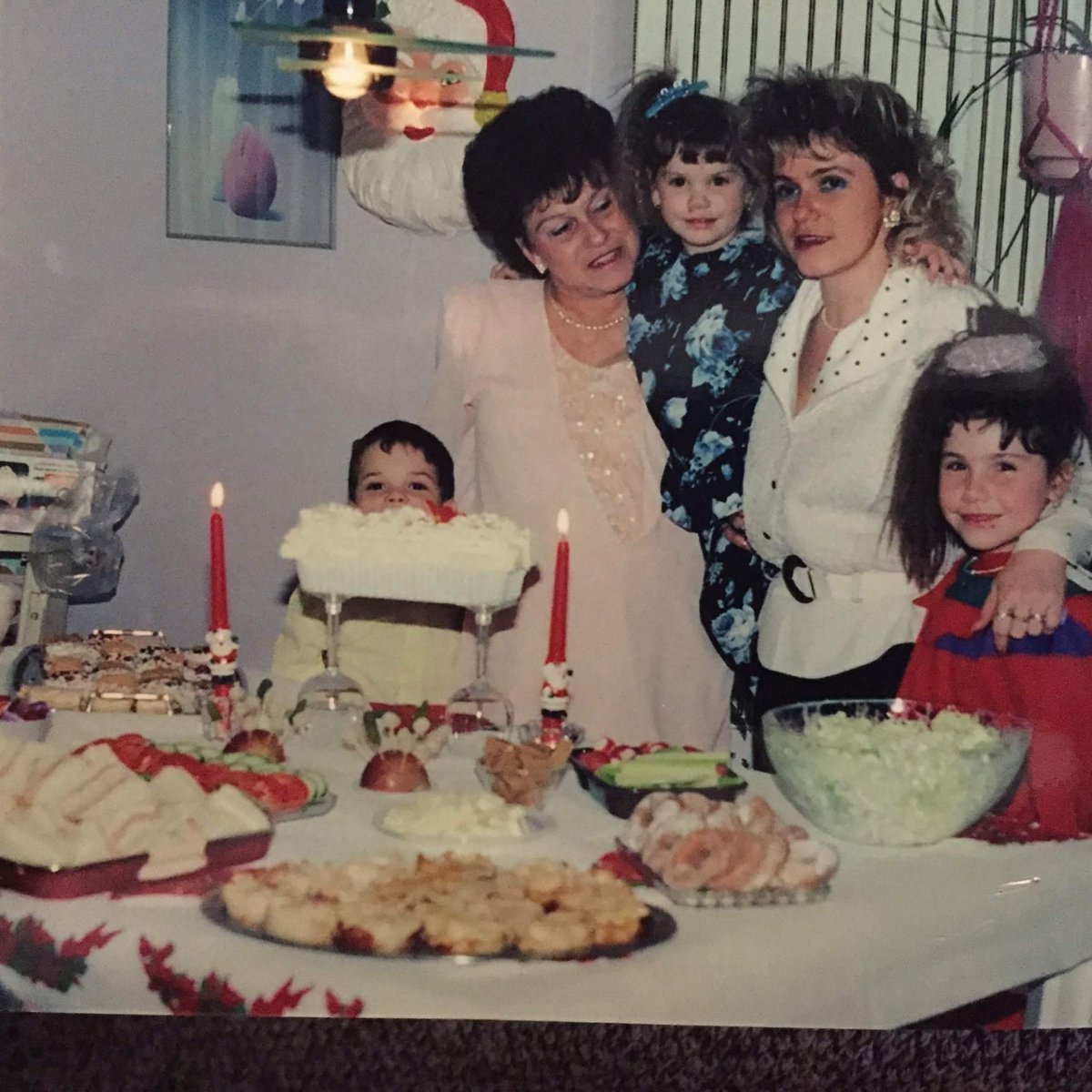 Bonne fête des mères! ❤Happy mother's day! #MothersDay #strongwomen