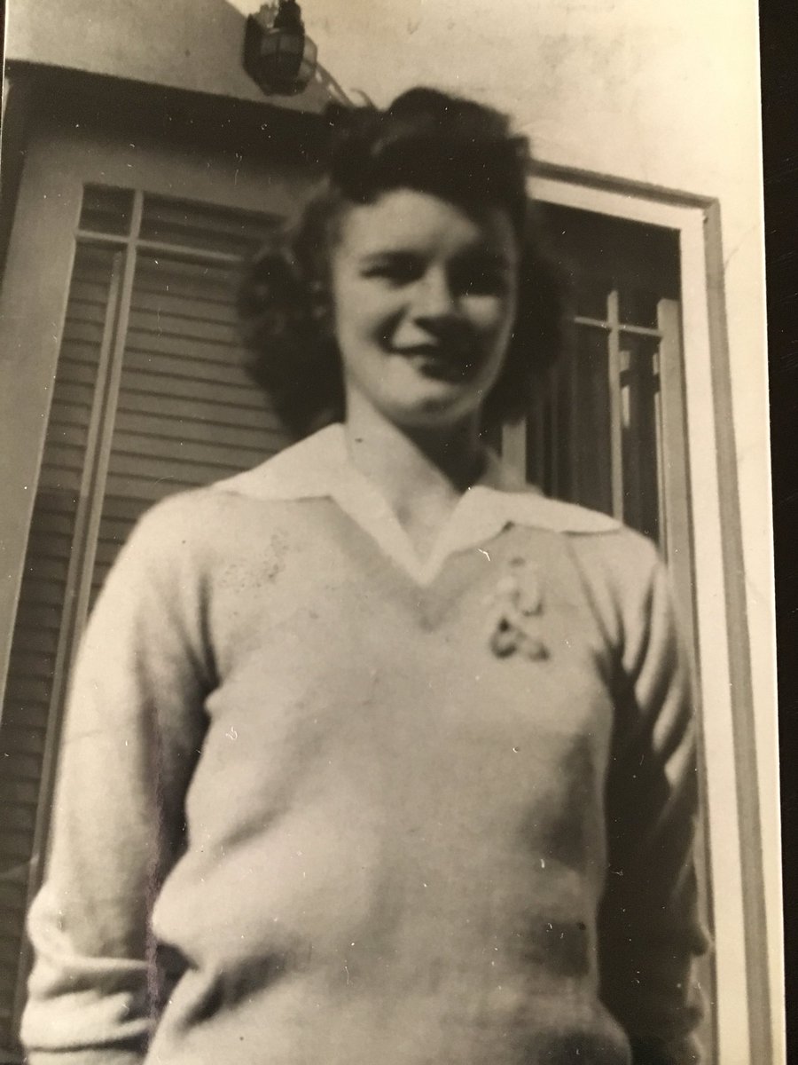 bruindebb's tweet photo. ❤️ and miss you Mom https://t.co/GwBQmqaRgJ