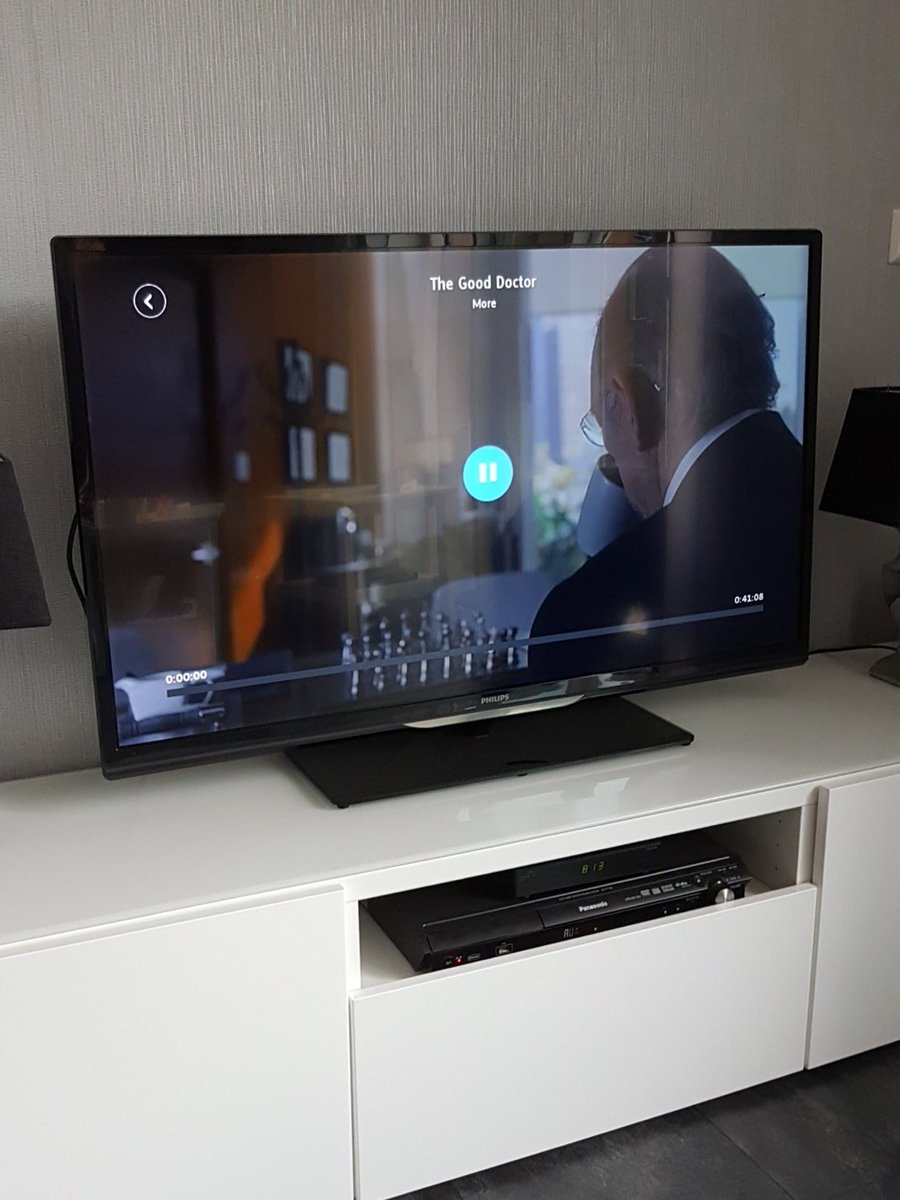 xxAnoukS's tweet photo. @VideolandOnline Hebben de app al verwijderd en ook stroom eraf gehaald maar dit blijft het beeld https://t.co/AM86aBRrlP