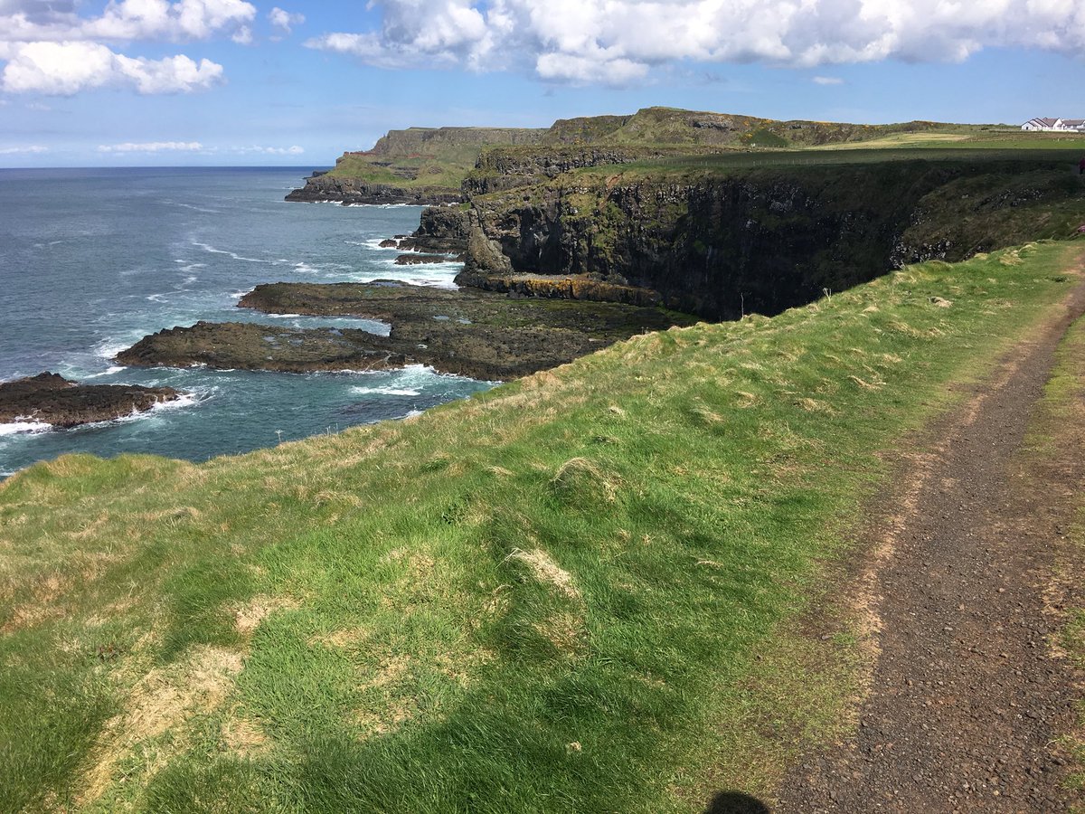 francesmcveigh's tweet photo. Remarkable walks along the #GiantsCauseway cliffs and #Runkerry Head with a detour to the Giants ‘walking’ boot 💚☀️😀👍 #nihillwalker https://t.co/7sS8BRNdBN