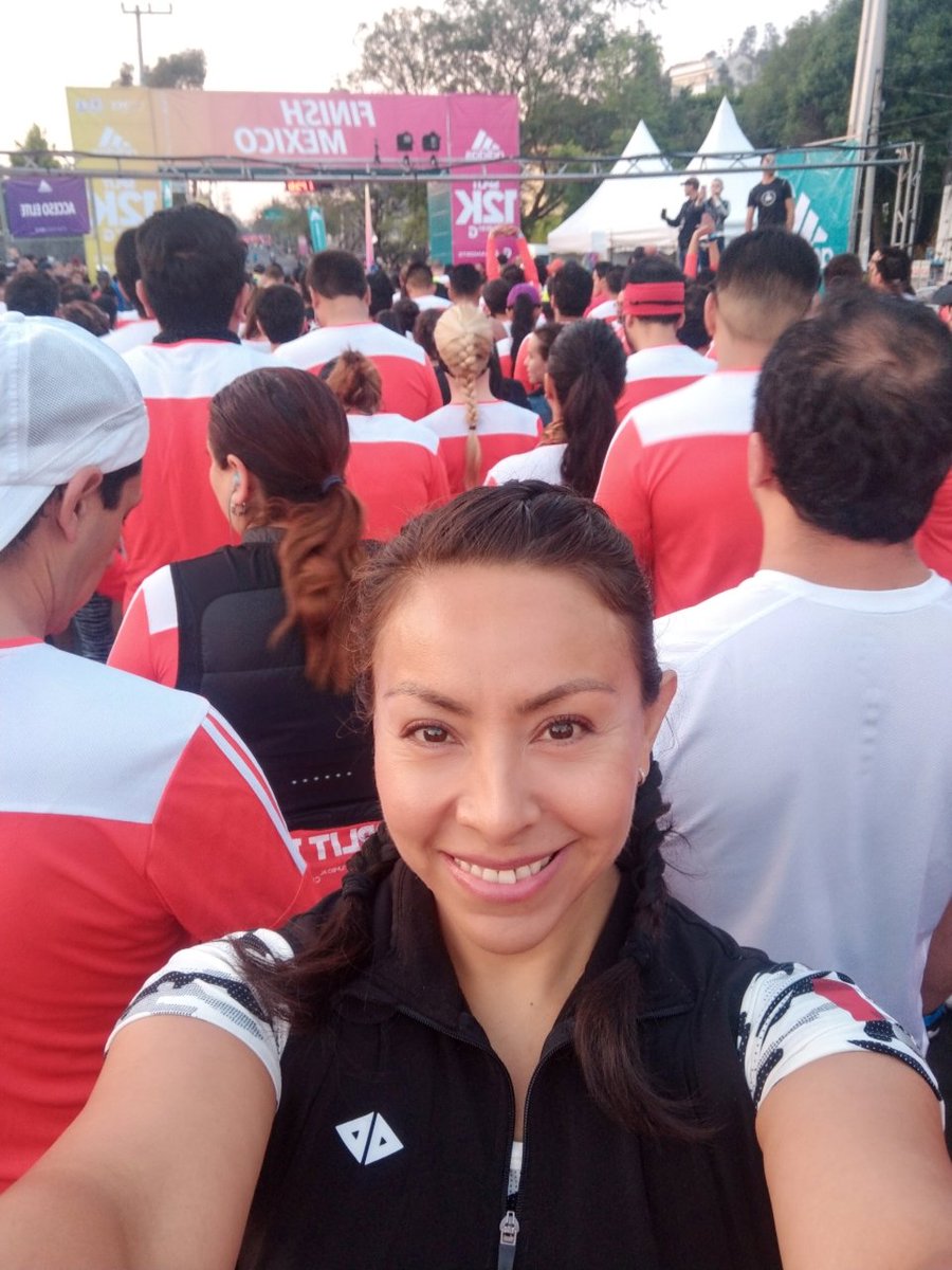 correkukis's tweet photo. Terapia de sal, usesé en los buenos momentos y en los malos también. #HappyKika #MyAcide #KikaBigu #ForeverRevolution #Split12k #TakeChargeMéxico https://t.co/ZAa6JN7Glw