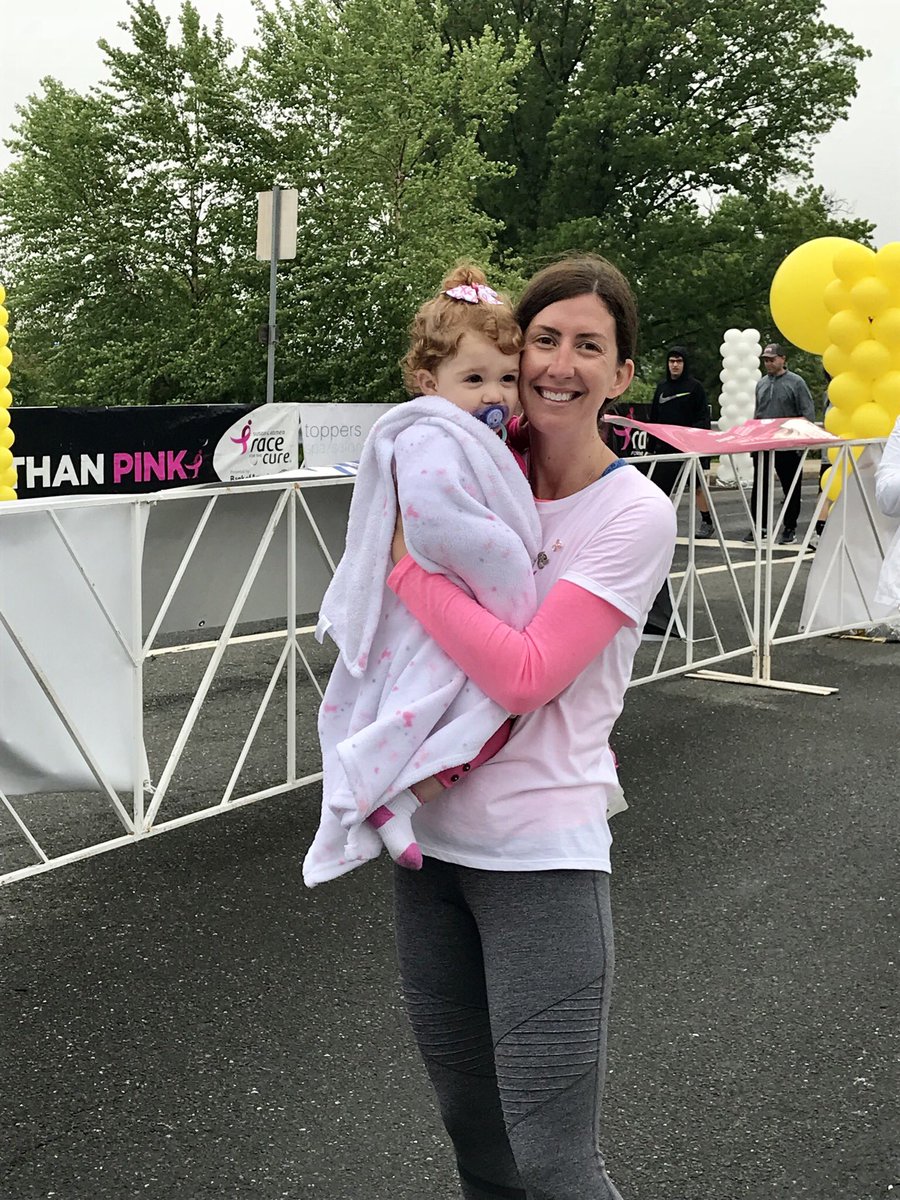 Meggyc18's tweet photo. π I did it! Felt so good to run in memory of my Mom and also celebrate the survivors π thank you @SusanGKomen @KomenPhilly and @CBSPhilly for all the love and support. Today was amazing! #CBS3RFTC https://t.co/Ad4pFd29y6