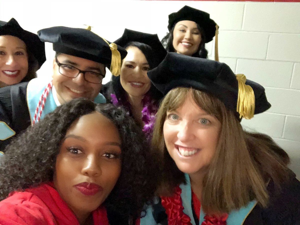 docrachael's tweet photo. Reasons why I love my job. These amazing folks! Congrats class of 2018! #sdsu #edlsdsu 💕🎈🎓 https://t.co/wEowhYnZxf