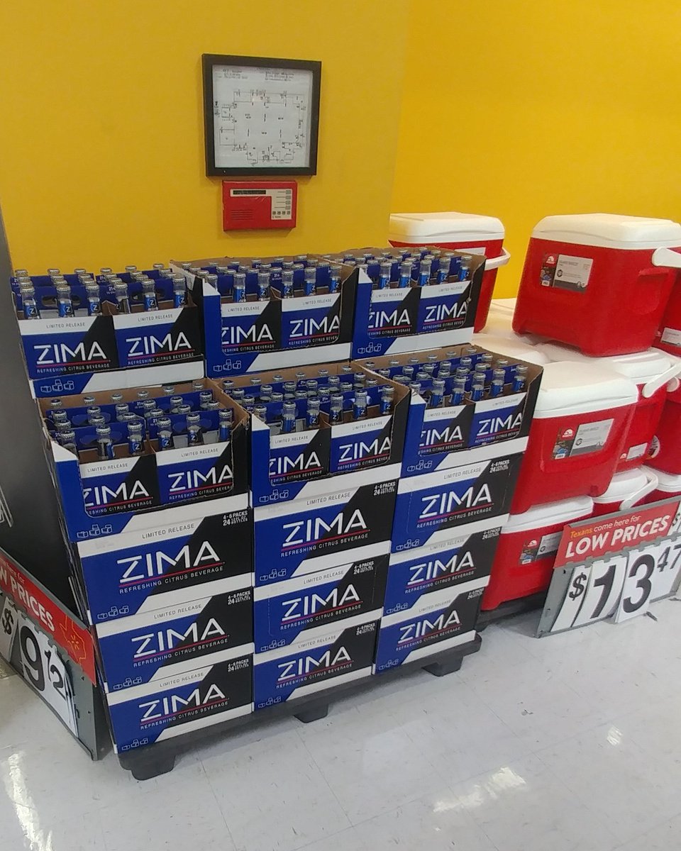 adandodgetech41's tweet photo. @StJamesStJames they are back and I'm picking up a few #zimalife https://t.co/ZIXVs4n1Fg