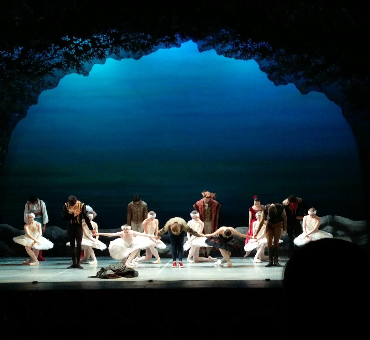 jenniedancer's tweet photo. Congratulations to all involved in My First Swan Lake, not only have you made lots of little girls & boys very happy, you've inspired the next generation of dancers!
Thank you to everyone who made today so special & for taking the time to talk to us :-) #ENBSchool #ENBMyFirst https://t.co/dO79GzCZqq