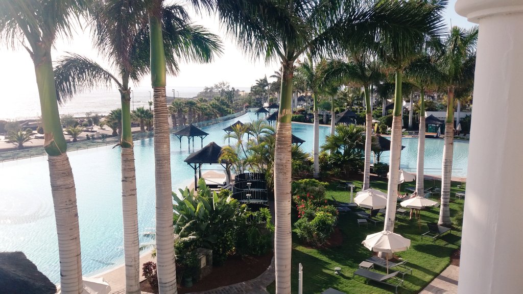 xacobebf's tweet photo. Maravillados en @GMelia_Isora @MeliaHotelsInt #meliamola #mojitopower #relax #enjoy Gracias por la bienvenida https://t.co/vvJu4K8JlM