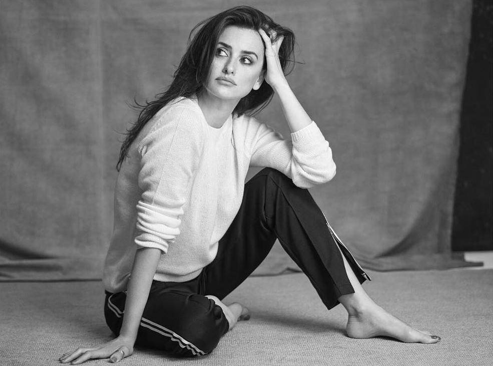 PenelopeCruz_Ua's tweet photo. #PenelopeCruz for #WrapMagazine https://t.co/Dh0y6dzkmr