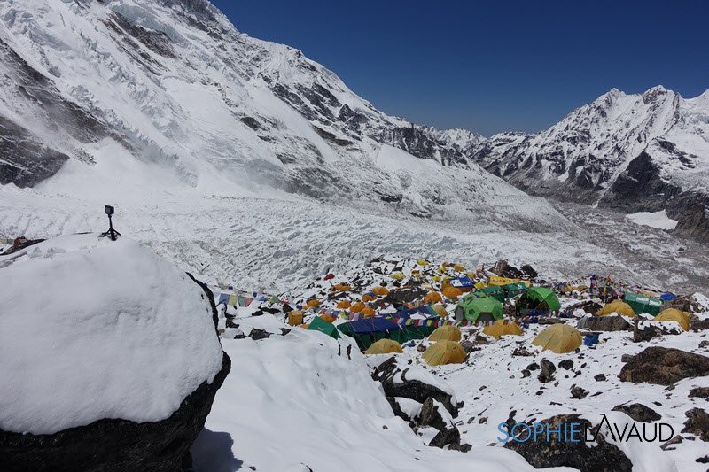 SophieLavaud's tweet photo. Toujours au camp de base, après 11 jours bloqués en attendant un créneau Apprendre à savoir laisser passer le train sereinement !
#RECCO #BeSearchable #CASGenève #sportquestgeneva #welovealgae (Algorigin)
#Kangchenjunga2018 #letsgosummit https://t.co/Dn54ncjHtl
