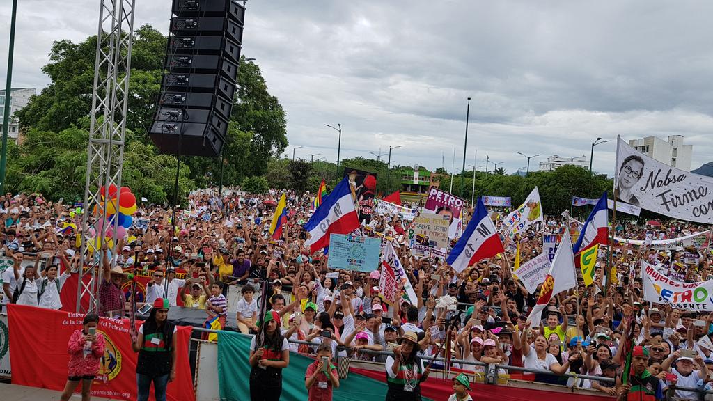 petrogustavo's tweet photo. Casanare era el departamento más uribista de Colombia. Esta es la manifestación del pueblo casanareño por la Colombia Humana https://t.co/hOY7C2q783