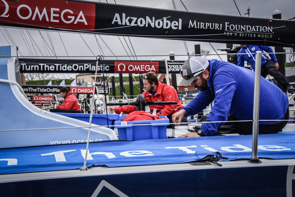 harkentechteam's tweet photo. Our team hard at work here in the Boatyard @VOR_Newport #HarkenVOR #VolvoOceanRace @volvooceanrace @CallumCecil2 @HarkenMark @HARKEN https://t.co/zMWEg2tAqT @NewportThisWeek #lifeattheextreme #followthestory 📸 @HCMedia1 https://t.co/wRC2UrL5dD