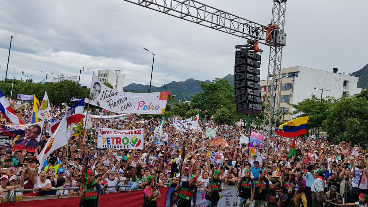 petrogustavo's tweet photo. Casanare era el departamento más uribista de Colombia. Esta es la manifestación del pueblo casanareño por la Colombia Humana https://t.co/hOY7C2q783
