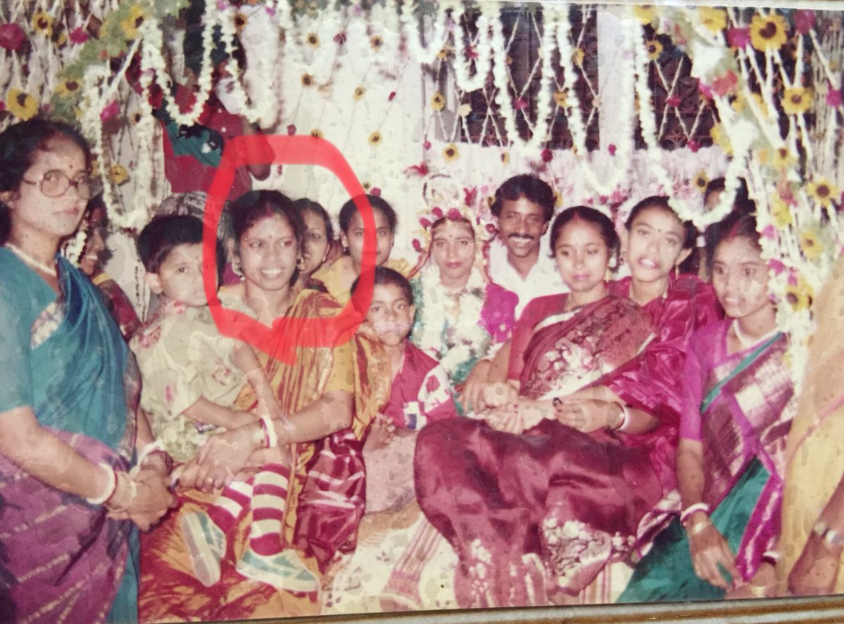 A very small word, though its range is as big as that. The word "Mother" in the gheene of the heart is the Momtay. Happily or Dukhe.. The mother is a daily, Pratikshaner. Love for mothers beyond the Gondi of any particular day of the year for every moment.