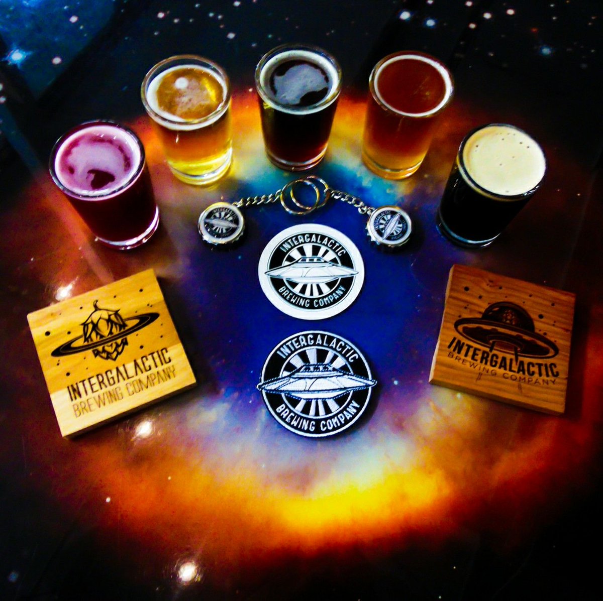 GalacticBrew's tweet photo. 🔁 @sdbeerdudes 😎
----
#ufosighting from the dudes that bring awesome beer photos and photos for events! Check out their page!😉
----
https://t.co/5fLGNrNFNR
----
#sdbeer #sdbeerdudes #indiebeer #craftbeer #beernerds #beergeeks #beeramar #galacticbrewing #intergalacticbrewing https://t.co/7qDK7kbZGK