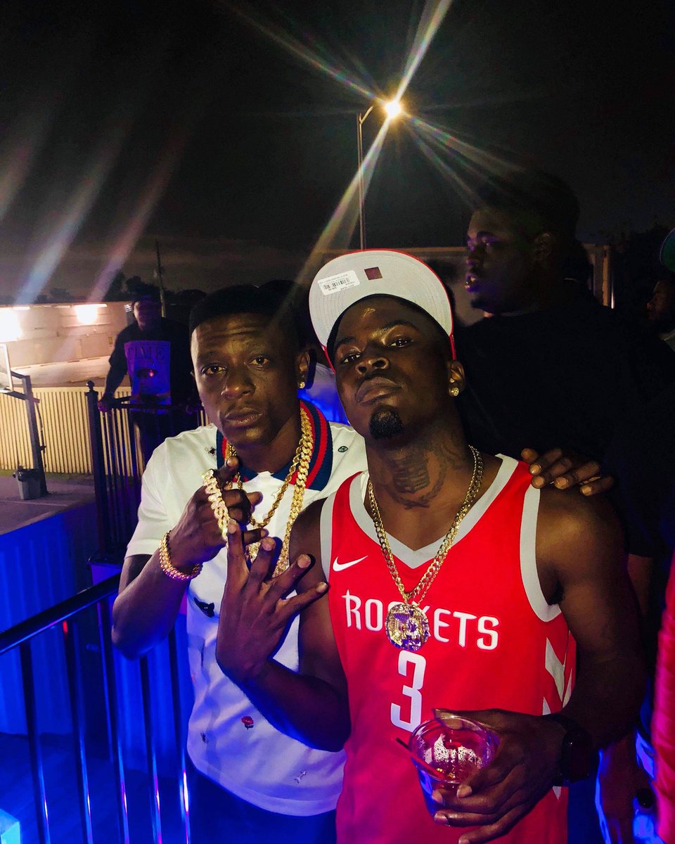 1Trenacote's tweet photo. Me Nd @BOOSIEOFFICIAL I Open my first show for role Model Houston Texas #HoustonTexas https://t.co/09XhayeCGD