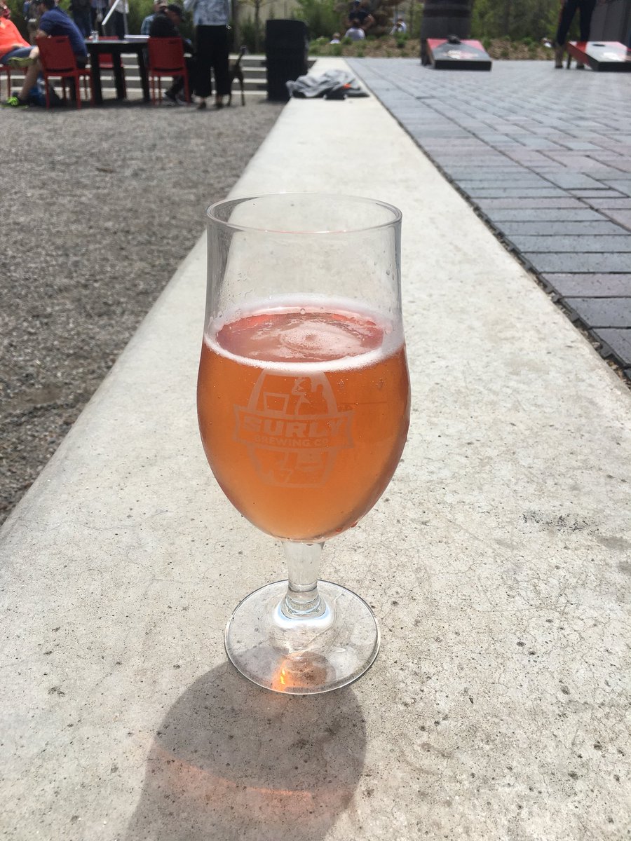 STUDwithaT's tweet photo. Happy Mother’s Day!  @SurlyBeerHall @surlybrewing #roseallday #mothersday https://t.co/fzsKlthUgd