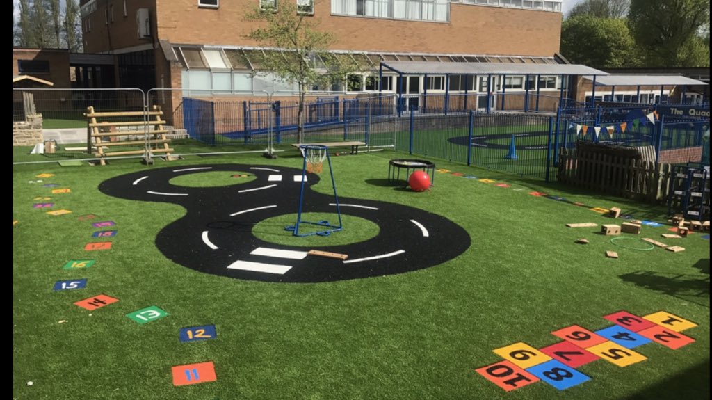 HiTechTurf's tweet photo. @Wheatley school #Oxford looking great after a makeover by @HiTechTurf 1000m2 project with Ibiza play turf https://t.co/nCRqJmfPWR