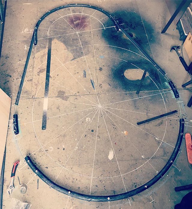 CharisWilliams's tweet photo. Twisting my melon with this man, feel like I’m charting the universe! May be starting to rock slightly 🤪🤪🤪🤯 lol!
How’s your Sunday folks? .
.
#maker #designer #sundaymaking #makingstuff #prototype #doublebubble #egg #metalframe #steelframework #struc… https://t.co/E86jfFda8D https://t.co/Ftptz2IaUW