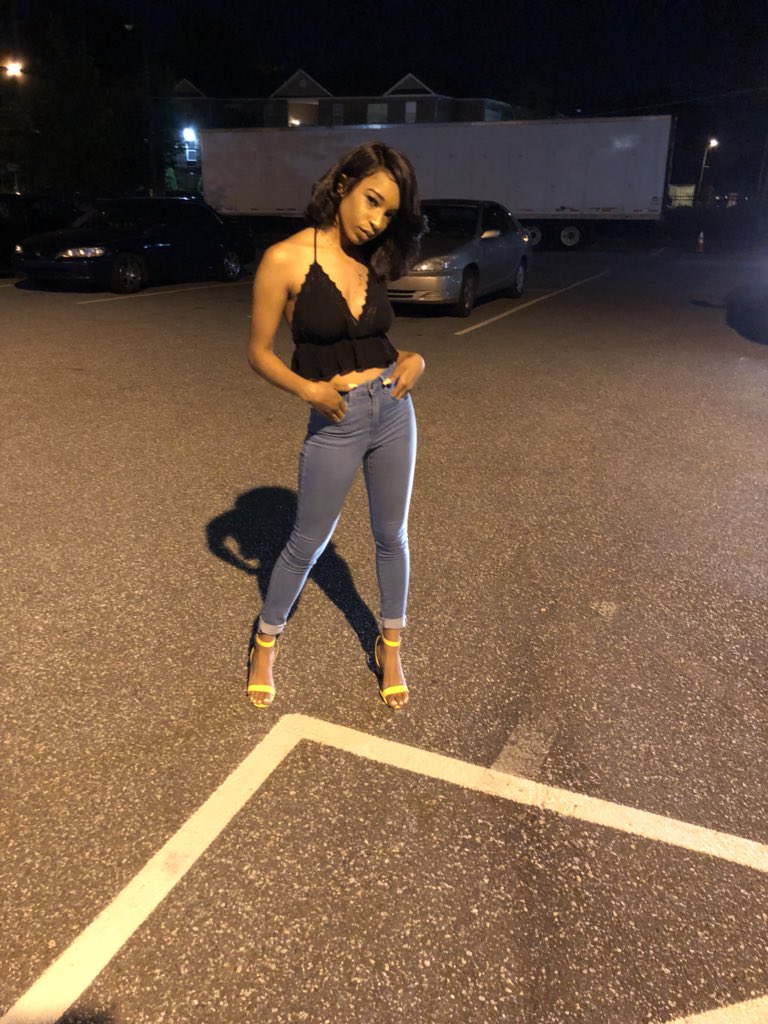 iamjessss_'s tweet photo. Thank you Mama ❤️ #FineSkinnyTwitter https://t.co/ZTMEZRfiWD