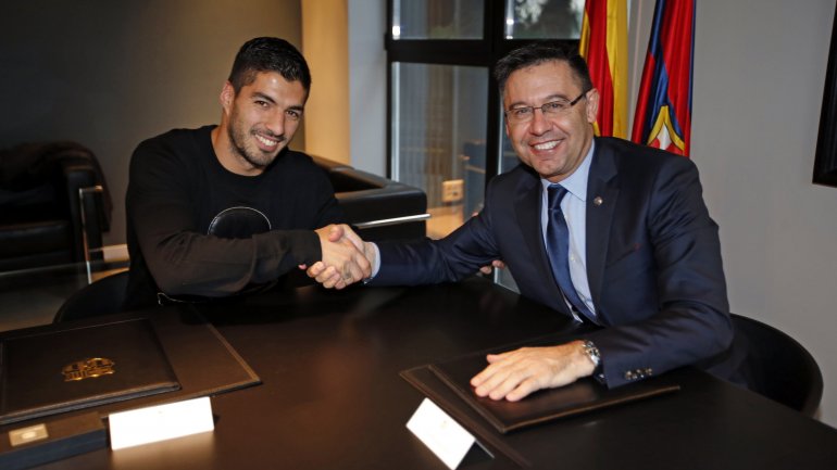 elbarsauf's tweet photo. @LuisSua10116722 renueva contrato hasta 2020 suerte en el club Luisito espero que tengamos muchas conquistas! #ForçaBarca #ViscaBarca 🔵🔴 https://t.co/DpK26yjH6z