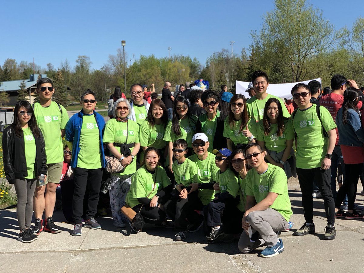 SusanCheung1444's tweet photo. Beautiful Day 5k walk for Mon Sheong Foundation! Great support from TD for this event! Happy Mother’s Day Everyone!!!@PaulineLee_TD #HappyMothersDay2018@LiHong_xueTD @Kingkong_Panda @candeeyore @GerardDinneen @sashimi138 @RachaelWong_TD @BensonSu_TD @ChrisStamper_TD @monsheong https://t.co/zPMXDRLq35