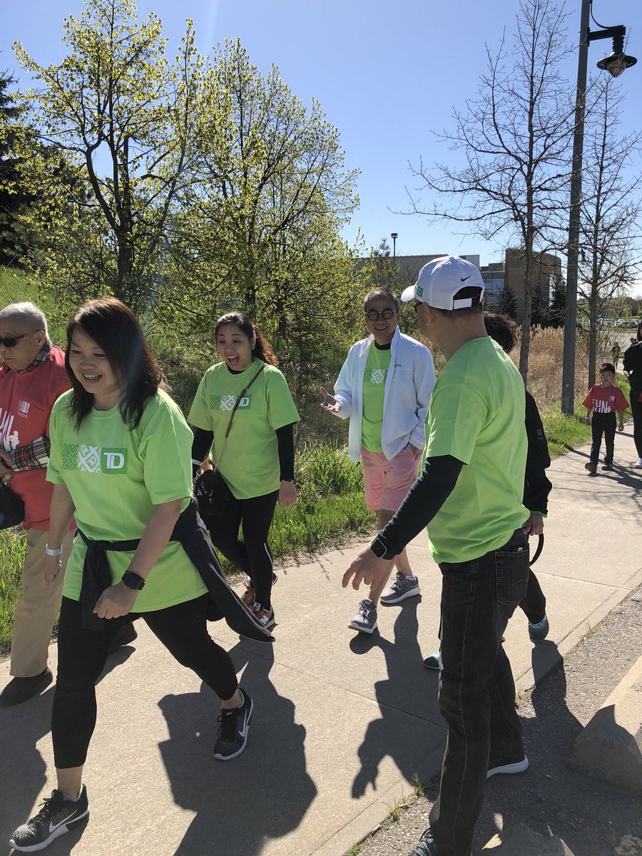 SusanCheung1444's tweet photo. Beautiful Day 5k walk for Mon Sheong Foundation! Great support from TD for this event! Happy Mother’s Day Everyone!!!@PaulineLee_TD #HappyMothersDay2018@LiHong_xueTD @Kingkong_Panda @candeeyore @GerardDinneen @sashimi138 @RachaelWong_TD @BensonSu_TD @ChrisStamper_TD @monsheong https://t.co/zPMXDRLq35