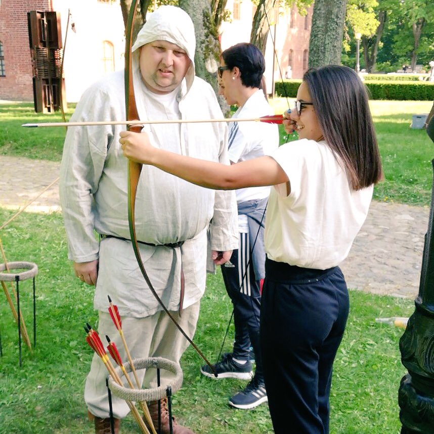 MariaGraziaLadu's tweet photo. Questo pomeriggio al @UEFAWomensEURO Social Day del #WU17EURO non solo visita al #RaudondvarisCastle di Kaunas ma anche svago.

🏹 La curva del sorriso è un arco. Il suo bersaglio, quasi sempre, è la felicità https://t.co/mMr1dLqMjF