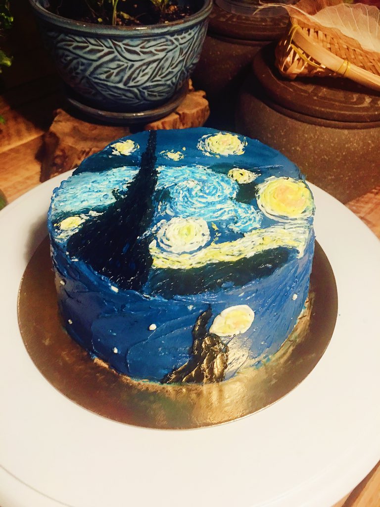 lara_20190520's tweet photo. 我做的梵高《星夜》油画蛋糕，下一个挑战莫奈的 https://t.co/D2Eb6Q2dIu