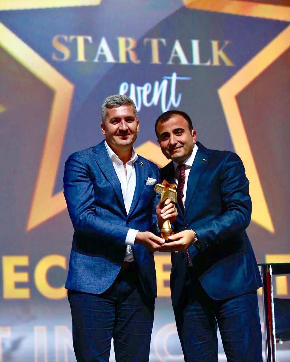 umiumiuminngo's tweet photo. Bugün yine harika bir etkinlik gerçekleştirdik. Öncelikle @JohnCMaxwell ile @drhedi ’ye eğitimlerinden, Emeği geçen ve katılan herkese katkılarından dolayı sonsuz teşekkürler.
#StarTalkEvent2 https://t.co/hnNHba4rg4