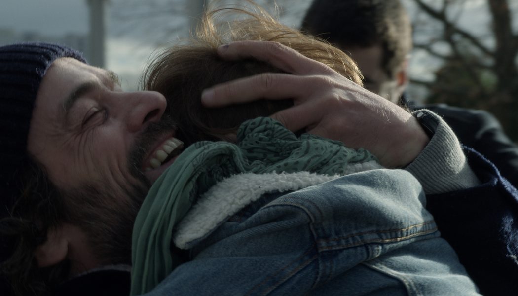 Cinematraque's tweet image. Dans l'ombre de Noé et Lellouche, ce dimanche fut marqué par la découverte de #NosBatailles à la @semainecannes, qui confirme le talent de Guillaume Senez, réinvente Romain Duris et confirme notre amour pour Laëtitia Dosch et Laure Calamy #Cannes2018
cinematraque.com/2018/05/13/nos…