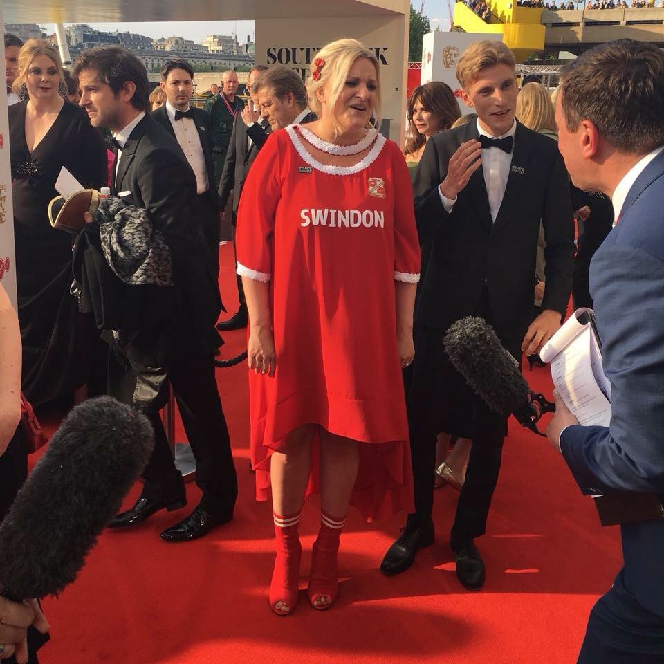MyMadDadStory's tweet photo. Utter #ladyhero @charliecooper11 #daisymaycooper #bafta #thiscountry ππΌβ€οΈπ https://t.co/wB3tP74Mua