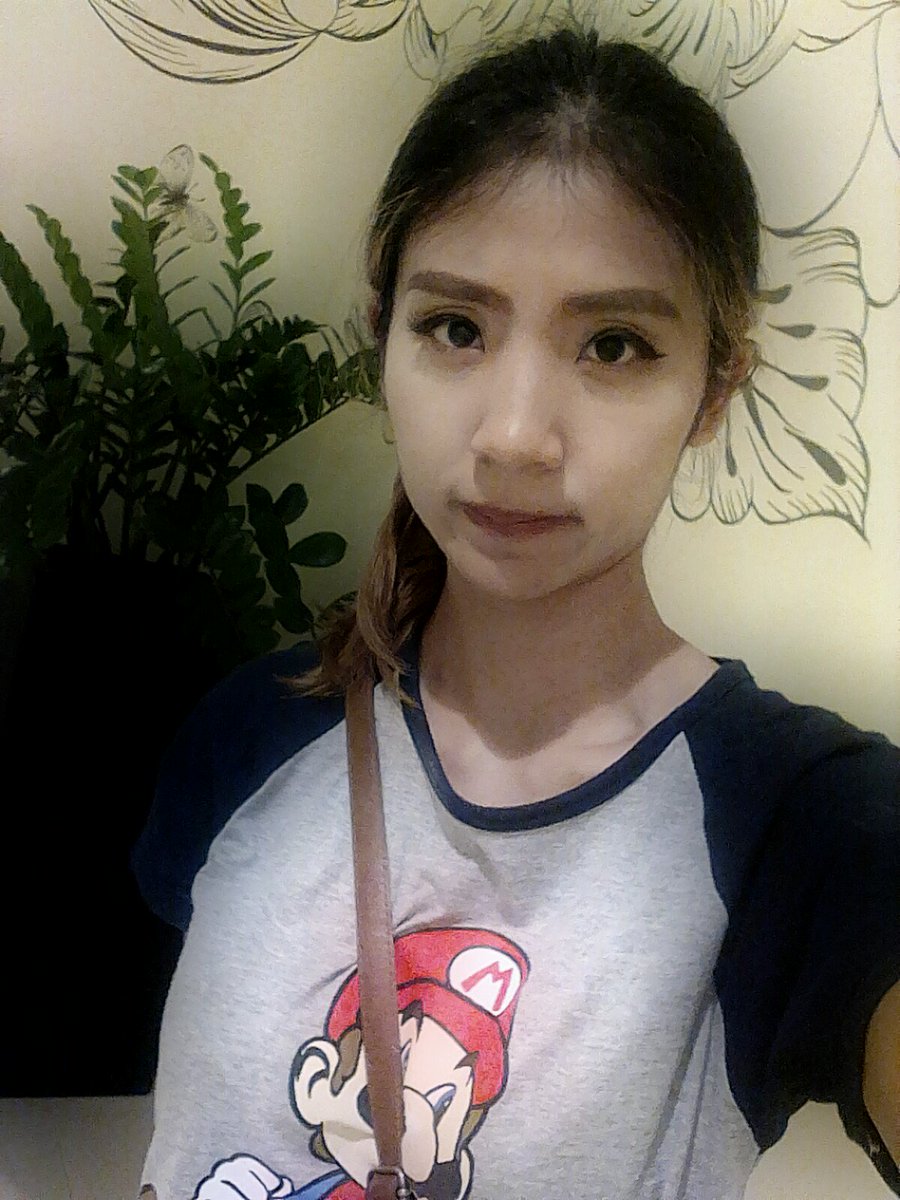 ice_sararee's tweet photo. เบื่อไปหมดกระทั่งของกินของใช้ https://t.co/Rrqof1jjwq