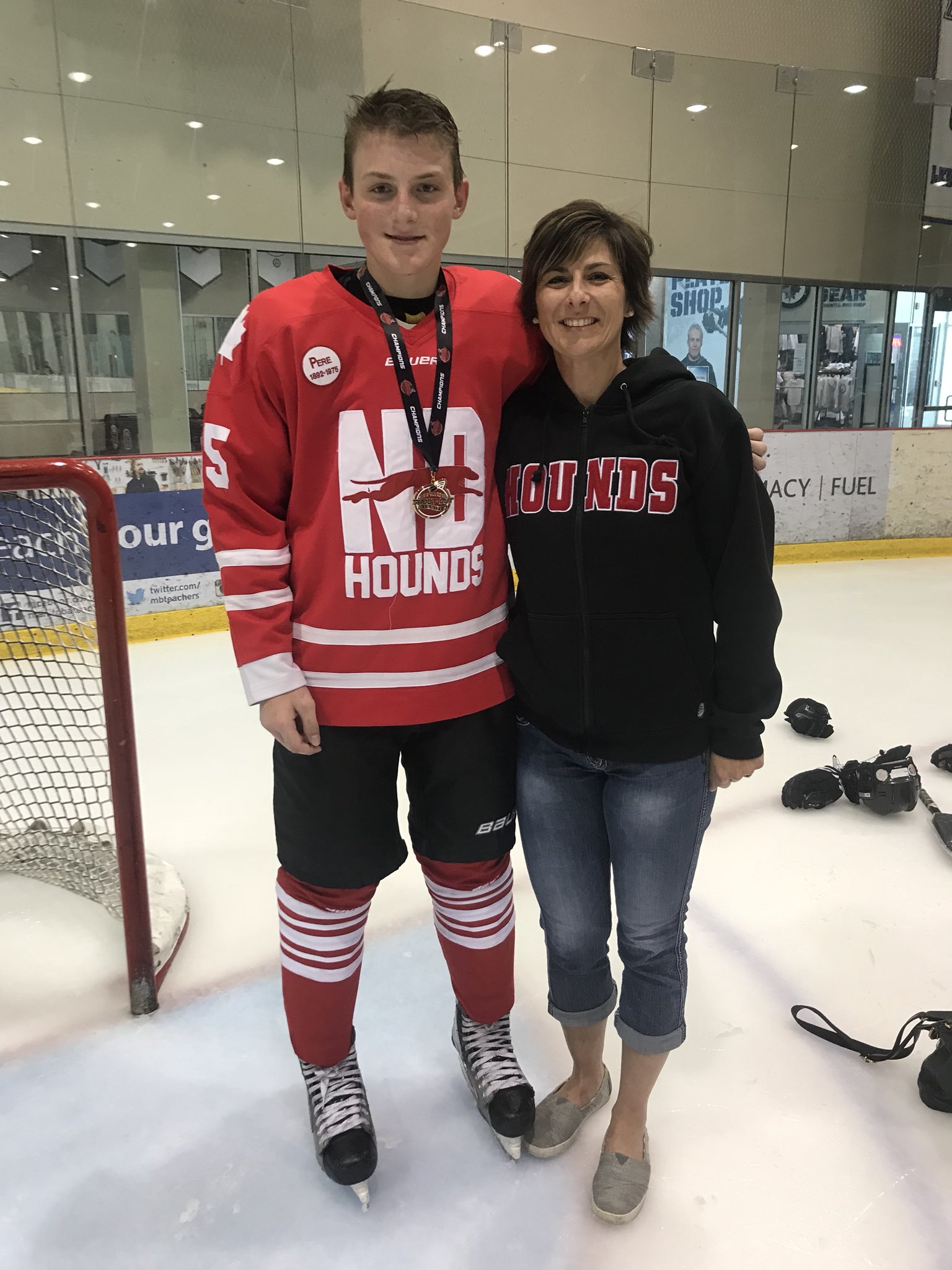 Pam K Altwasser on Twitter "2004 Notre Dame Hounds win gold at