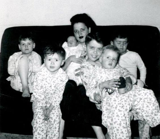 donnyosmond's tweet photo. “All that I am, or hope to be, I owe to my angel mother.” -#AbrahamLincoln
Happy #MothersDay to my incredible mother and to mothers everywhere. We would be nothing without you. https://t.co/yW1BJgpIvi