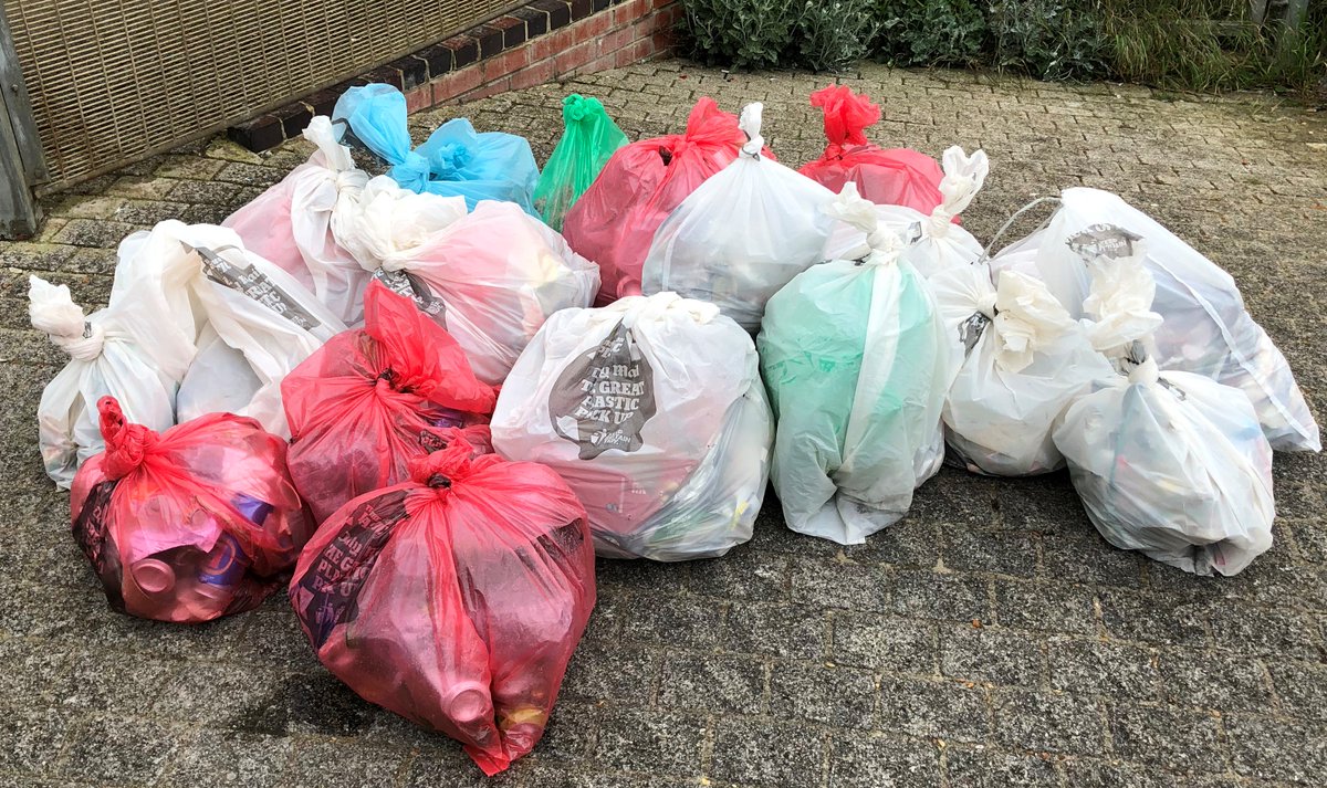 workplacefm's tweet photo. Waste taken from Brighton Beach in three hours, items included bottles, cans, nappy wipes, disposable BBQ and much more including a WOK. @DailyMailUK #GreatPlasticPickUp #Saveouroceans #Plasticwaste #brightonbeach https://t.co/4OQFOE2YnP