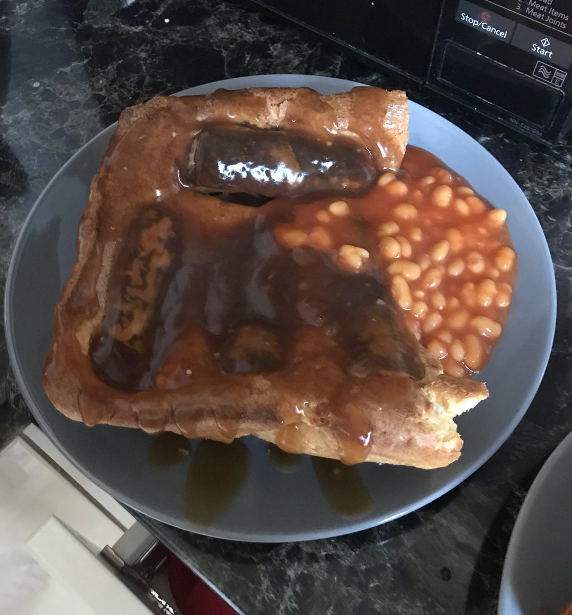 Fizzlybum's tweet photo. Are you proud of me yet mother? 😂😂 @Darwenbird  #mutantfood https://t.co/XUgY6SWYG4