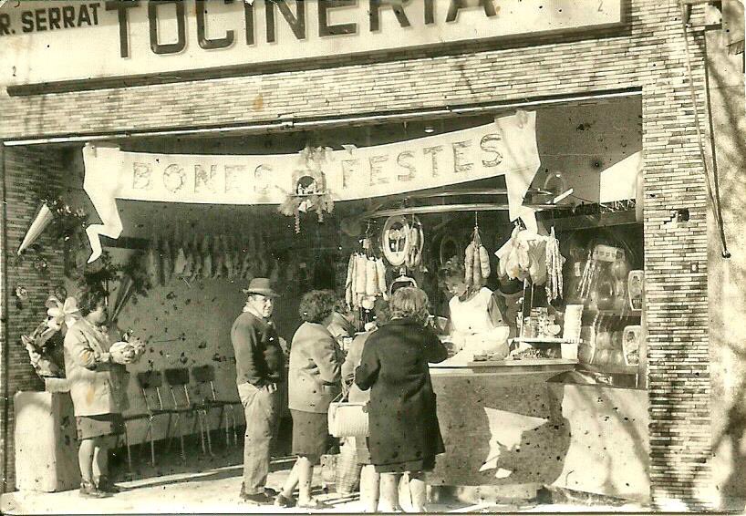 Can_Serrat's tweet photo. Any 1963, a Can Serrat ja us serviem els nostres productes a la Plaça Gran... https://t.co/ETC3TCvHwY