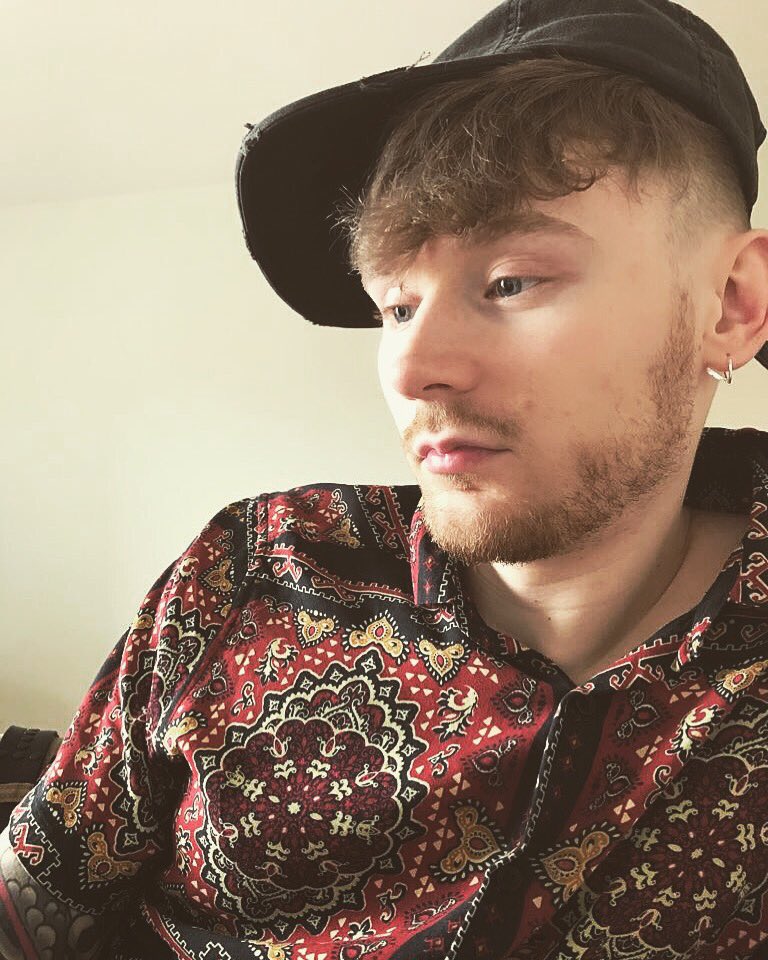 Lxsko's tweet photo. ❤️🐺🖤 https://t.co/W4QeJ8SnSv