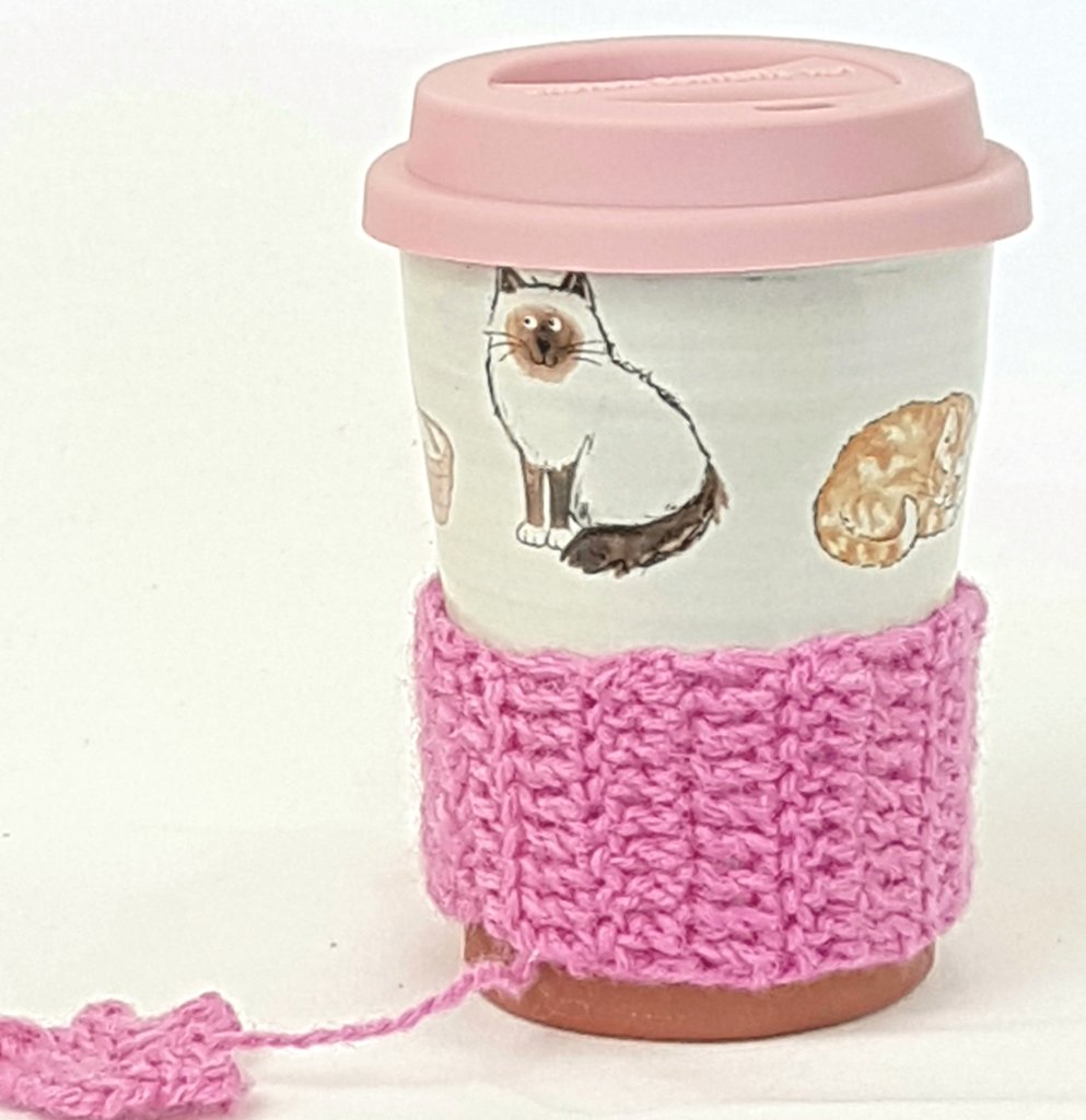 jbceramics's tweet photo. My first few #reusable #ceramic #handmade #takeaway mugs now in my #etsyshop #eachoneunique
#resusablecup #wheelthrown #takeawaycup #lessplastic #potterymug #savetheoceans #reusablemug https://t.co/h9j0UBCb0E @PlasticPollutes
@PlasticOceans https://t.co/xkGGJdCuKK