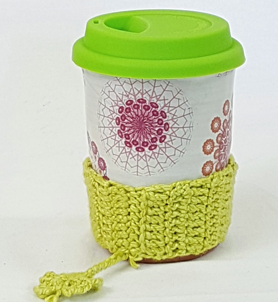 jbceramics's tweet photo. My first few #reusable #ceramic #handmade #takeaway mugs now in my #etsyshop #eachoneunique
#resusablecup #wheelthrown #takeawaycup #lessplastic #potterymug #savetheoceans #reusablemug https://t.co/h9j0UBCb0E @PlasticPollutes
@PlasticOceans https://t.co/xkGGJdCuKK