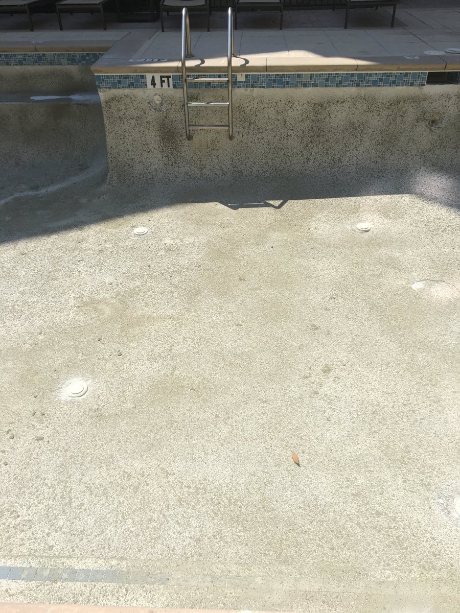 AndyPierrotti's tweet image. This should be illegal when it hits 90 degrees. #whereisthewater