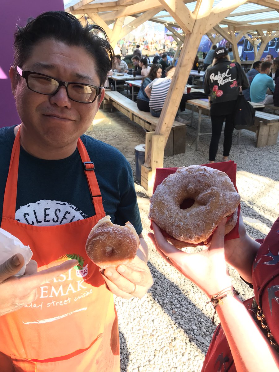iainmassingham's tweet image. That’s not a #doughnut . . .THIS is a doughnut . . . #doughnutweek @GRUBMCR
