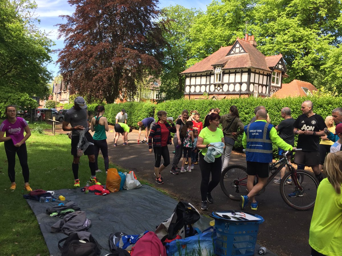 GRLBirchfields's tweet image. Was a busy run this morning #greatrunlocal