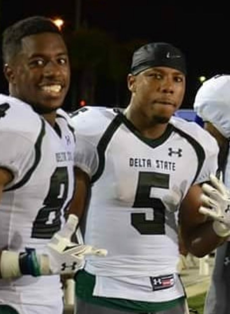 Carl_Diffee's tweet photo. Please be in prayer for former North Panola/Delta State standout WR Ricky Hunt who was involved in a bad car accident this morning! Ricky is currently undergoing surgery in Memphis. He needs our support right now! Please lift him up. #family 🙏🏼 https://t.co/eG1PUbXCth