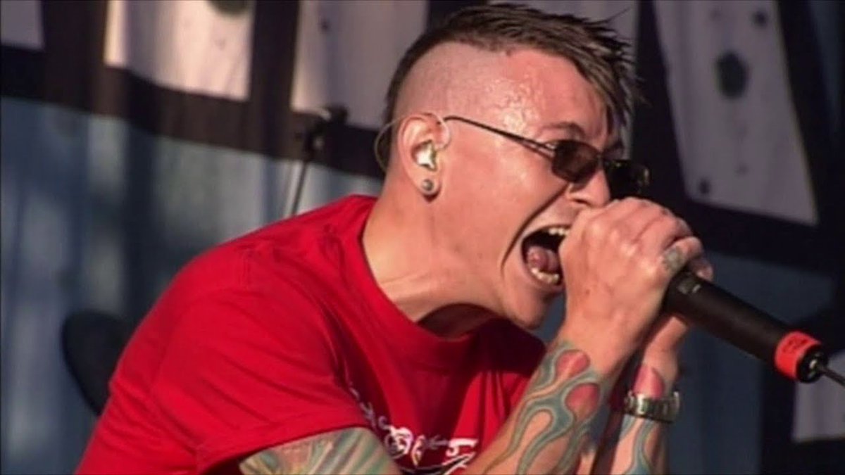ipn_officiaI's tweet photo. Hi guys my cover is out now and the song is One Step Closer, this is for Chester https://t.co/zrpdsK0qVC #LinkinParkCover #LinkinPark #HibrydTheory #ChesterBennington #MikeShinoda #LinkinParkLive #IPNCover #LPFamily #LPSoldier #MakeChesterProud #Cover #IPNCover #IPNOfficial https://t.co/SZTRq9J03U
