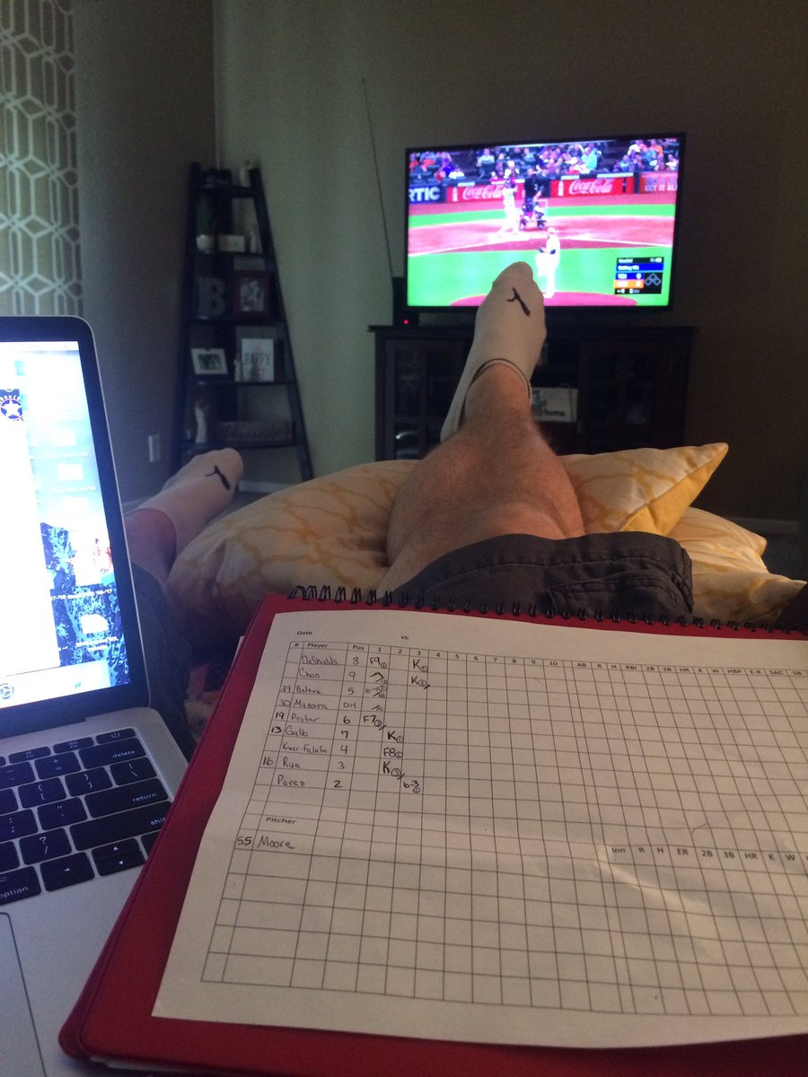 bollmeyer11's tweet photo. @MoonGrahamShow Had to create my own scorebook but getting this week's challenge in while recovering from last week's. #KeepItElevated https://t.co/FTMGTlBw1U