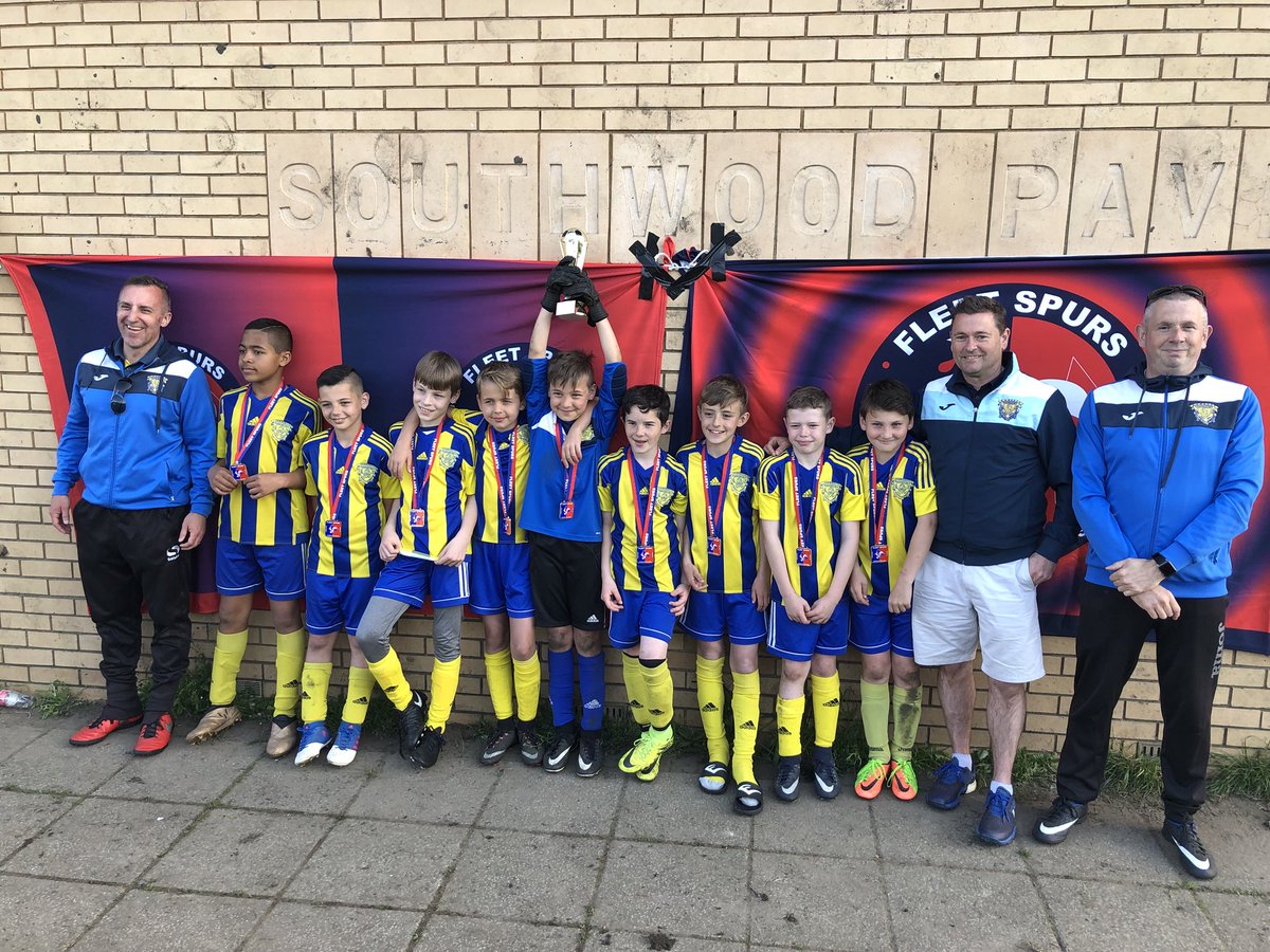 Massive well done to our @BTFCYouthU11s who won the Fleet Spurs tournament today! Congratulations to all the boys and staff involved in bringing the cup home! ⚽️⚽️