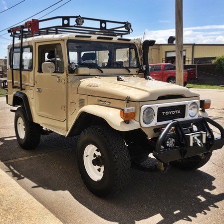 SecondDailyLLC's tweet photo. Listing soon ... 1984 FJ43. Register to bid at https://t.co/xw8X5KUzja #tlca #landcruiser #fj #fjworld #fj40 #fj43 #lwb #toyota #ih8mud #auction #forsale #landcruiserforsale #seconddaily #drivefundaily https://t.co/7bPUspZrKn https://t.co/wb92VtLWQf