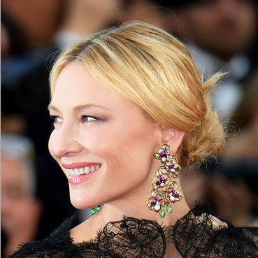 Who wore their jewels the best on the red carpet at #Cannes2018 ? Here's what we think. bit.ly/2wD06XW